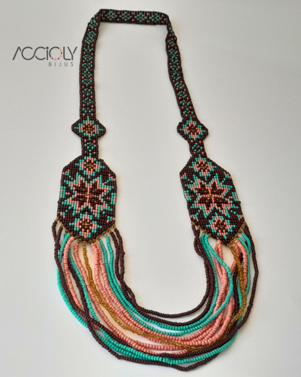 Colar Étnico Elegante de Miçangas Tchecas