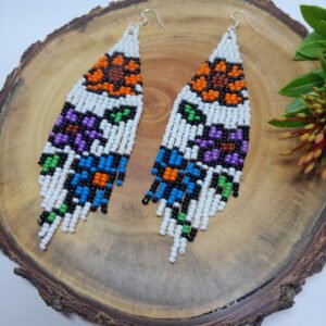 Brinco de Miçangas Tchecas Floral Branco