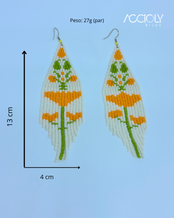 Brinco floral de miçangas tchecas