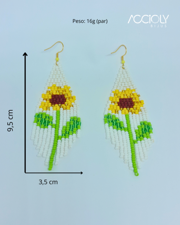 Brinco girassol de miçangas tchecas